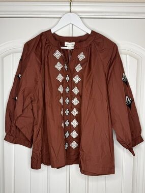 Entro Embroidered Button-Front Blouse